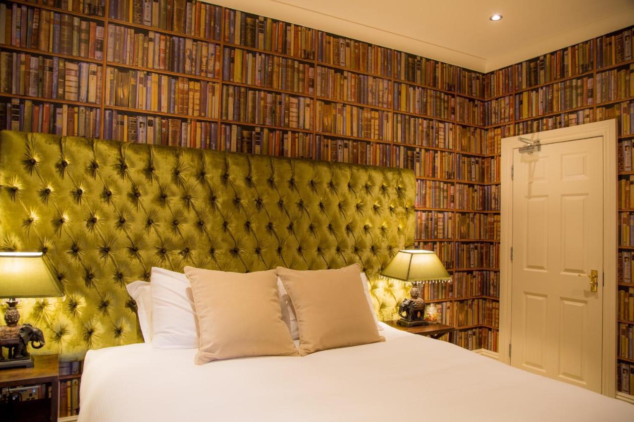 Winckley Stays Preston  Extérieur photo A bedroom at The Mitre