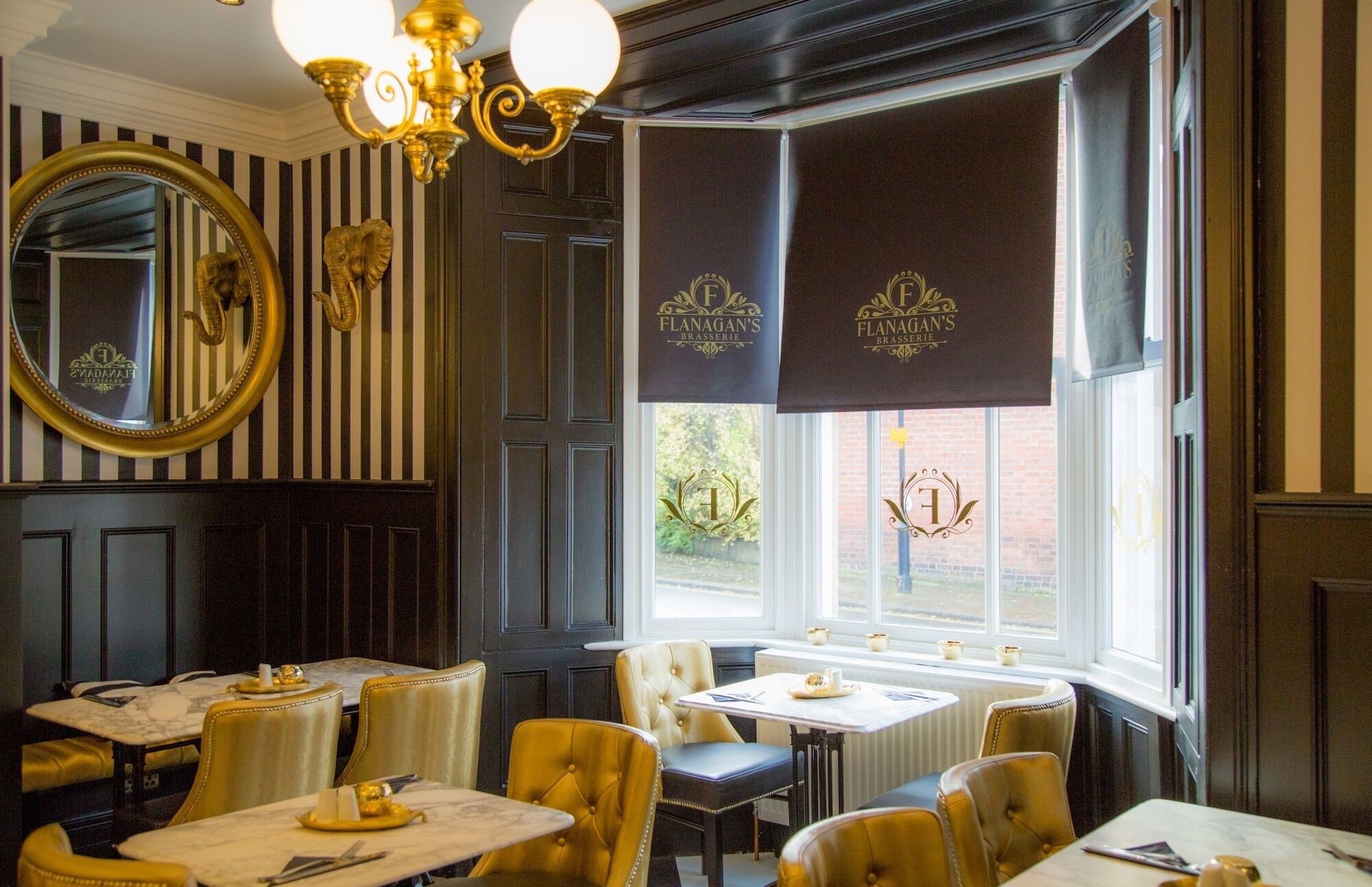 Winckley Stays Preston  Extérieur photo Interior of the restaurant